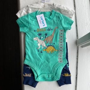 NWT carters baby outfit